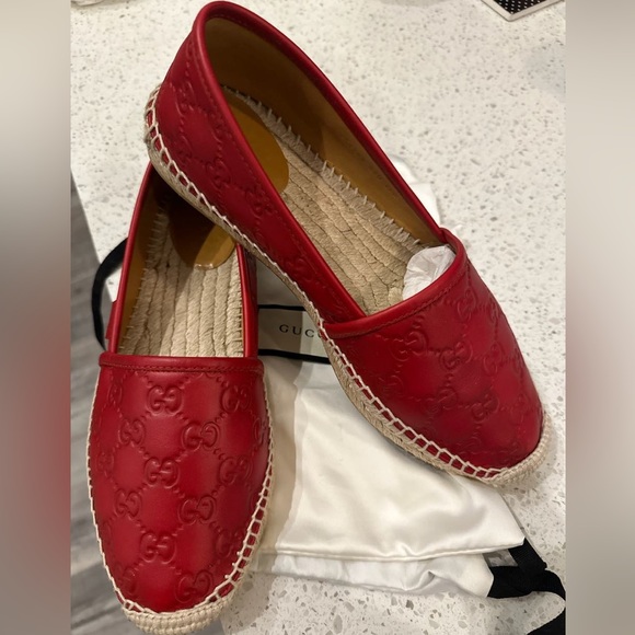 Women’s Red Gucci Espadrille shoe - Picture 2 of 6